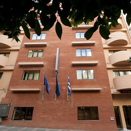 Efplias Hotel Apartments 피레아스 외부 사진