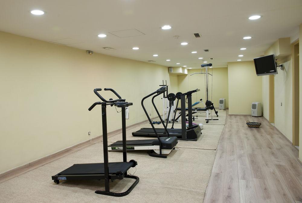 Efplias Hotel Apartments 피레아스 외부 사진