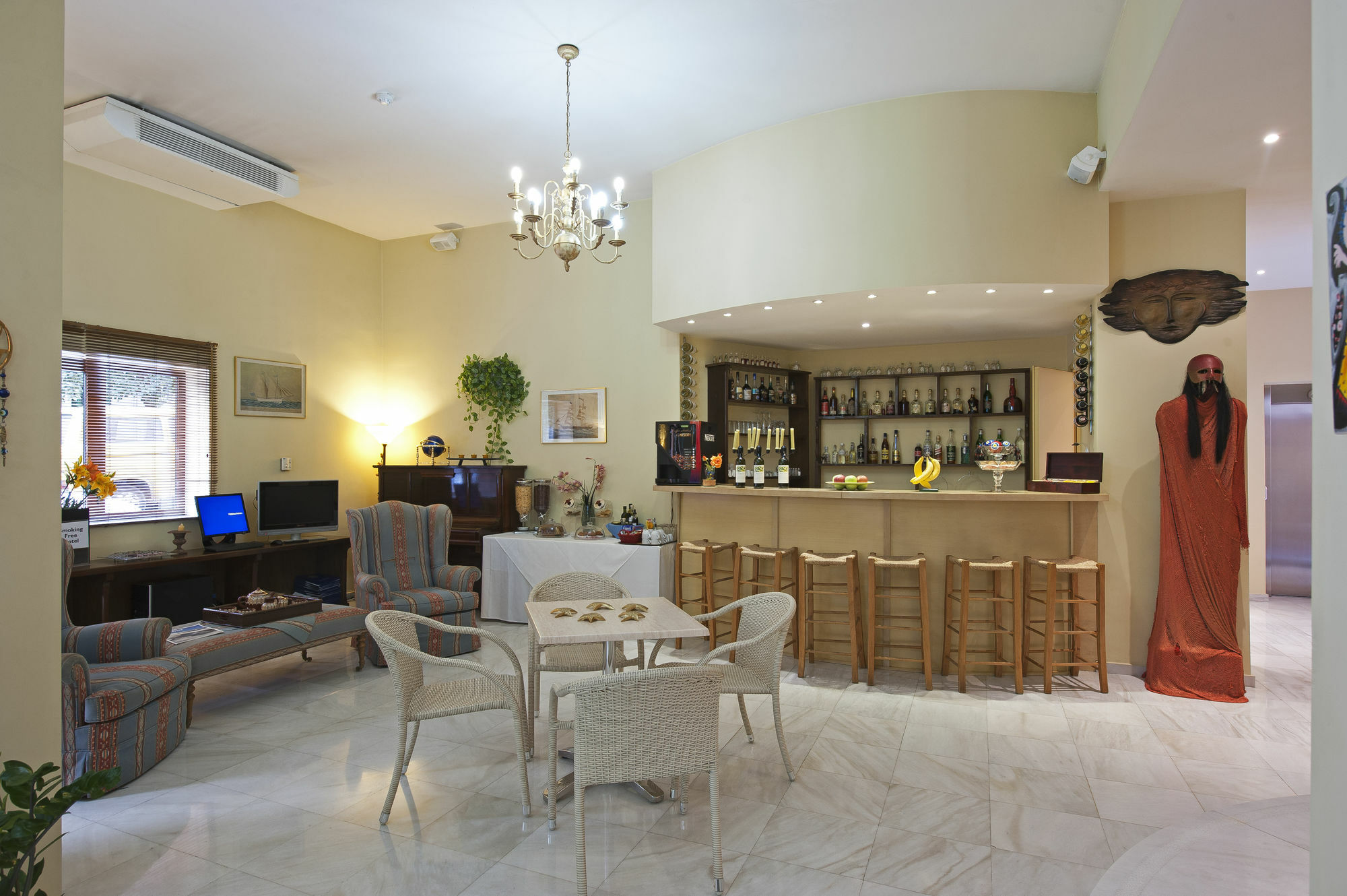 Efplias Hotel Apartments 피레아스 외부 사진