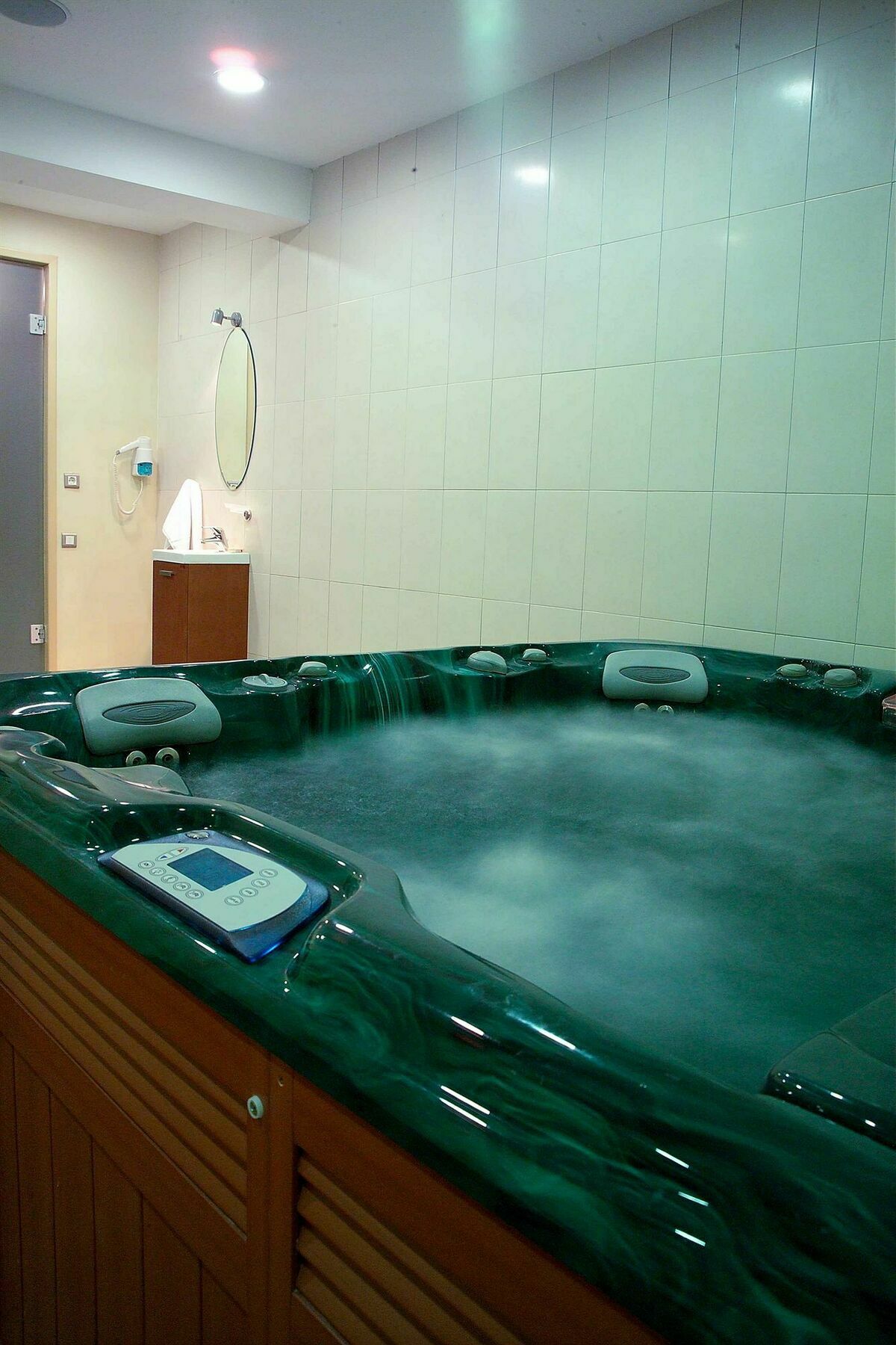 Efplias Hotel Apartments 피레아스 외부 사진